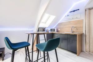 Studio Paris (Adults Only), Рубе