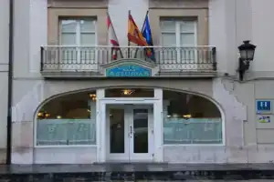 Hotel «Asturias», Хихон