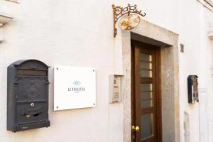Le Finestre Apartments, Муджа