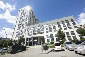 Апартаменты Наш дом на улице 50 лет Октября 57Б, Тюмень