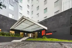Отель «Fiesta Inn Naucalpan», Мехико