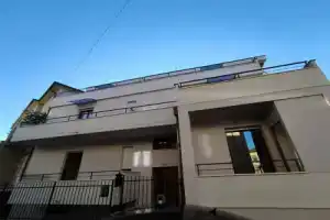 Diamond Apartment - Beautiful apartment with double bed and sofa bed-Diamond Apartment, Ареццо