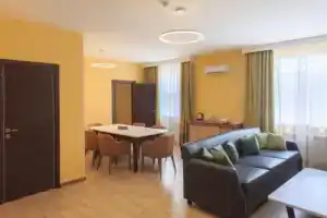 Отель «Green Which Tourist», Боровое