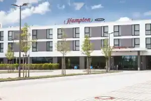 Отель «Hampton by Hilton Munich Airport South», Халльбергмос