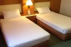 River Hotel The Budget, Накхон-Патхом