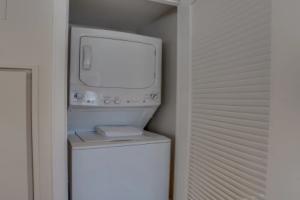 Fully Furnished 2 Bedroom Apartment in Washington DC 2 Apts by RedAwning, Вашингтон
