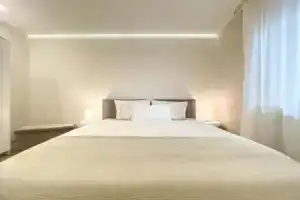 Modernes Apartment in Zentrumsnähe mit eigenem Stellplatz, Баден-Баден