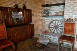 Your Georgian Home, Сигнахи