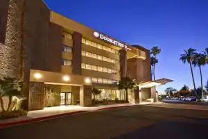 Отель «DoubleTree by Hilton Phoenix North», Финикс