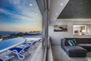 Luxury Villa High Hopes with Pool, Макарска