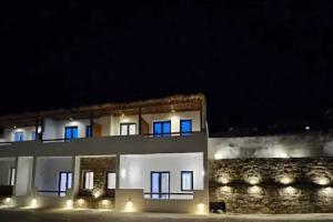 Elli Tropical Suites, Турлос