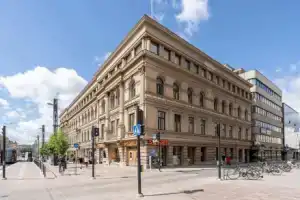 Historical 3BR Downtown Apartment with Sauna, Тампере