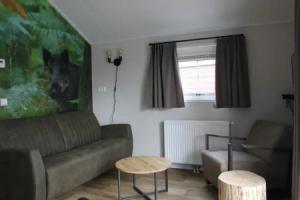 De Bijsselse Enk, Noors chalet 8, Нунспеет