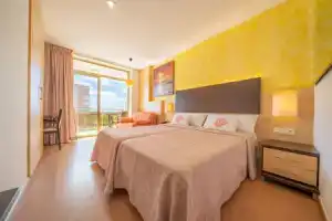 Hotel «Blaumar», Бланес