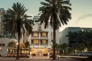 Iberostar Berkeley Shore Hotel, Майами Бич