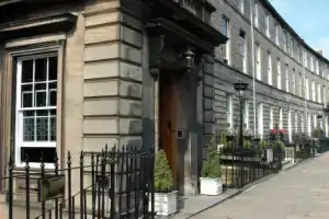 Отель «Royal Scots Club», Эдинбург