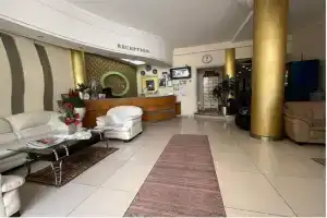Vatan Hotel, Измир