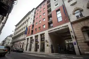 Queen's Court Hotel & Residence, Будапешт