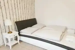 Cozy Apartment near Cologne & Aachen, Дюрен
