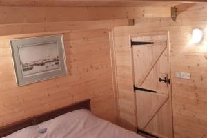 The Oxford Cabin, Captivating, Customisable & Cosy, Оксфорд