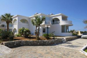 Blue Beach Villas, Ставрос