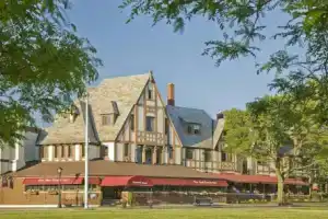 Red Coach Inn, Ниагара-Фолс