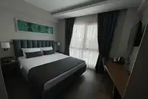 Mithras Hotel, Измир