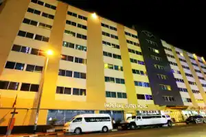 j5 Hotels Bur Dubai, Дубай
