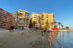 Mama Banana Relax House, Торревьеха