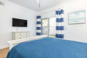 The Cool Coconut by Tybee Vacation Rentals, Тиби-Айленд