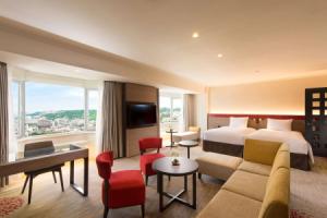 DoubleTree by Hilton Hotel Naha Shuri Castle, Наха