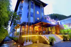 Rhadana Hotel, Кута