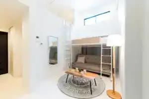 Trip Pod Takasago A, Фукуока