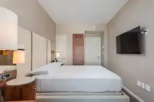 Private Residences at Conrad by Lrmb, Форт-Лодердейл