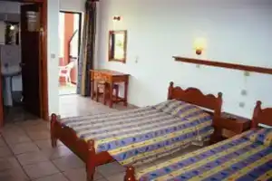 Tzevenos Hotel Apts, Агиос Георгиос