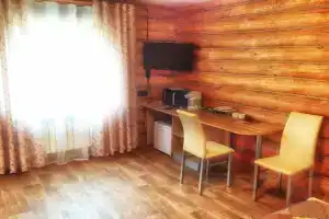 Фитнес-Парк-Отель, Родники