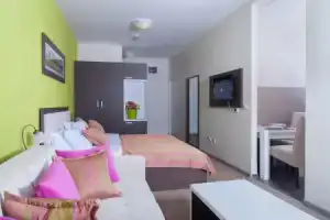 Garni Hotel Ema, Крагуевац