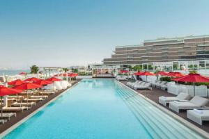 Отель «Th8 Palm Jumeirah, Accor», Дубай
