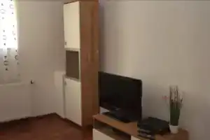 AB Apartment 12, Штутгарт