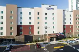 Candlewood Suites Queretaro Juriquilla, Керетаро