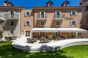 Hotel «Marul», Сплит