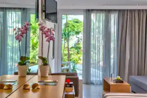 Happy Days Beach Hotel, Георгиуполис