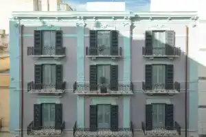 Отель «Vis Urban Suites & Spa», Бари