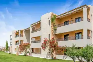 Golden Bay Hotel, Малия