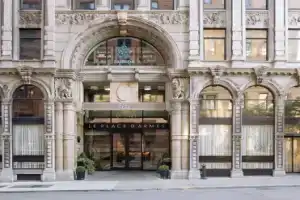 Hotel Place D'Armes, Монреаль