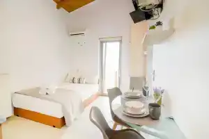 Kallia Apartment, Ставрос