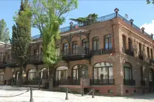 Мини-отель «Пиросмани», Сигнахи