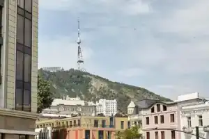 Cozy Apartment in Old Tbilisi, Тбилиси