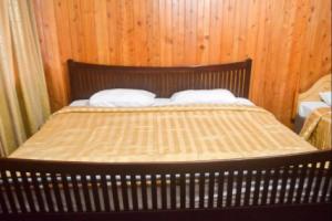 Single Tree Hotel, Нувара-Элия