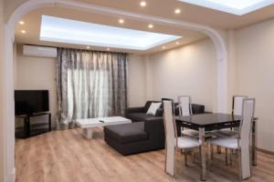 Luxury Living Apartments and Spa, Салоники